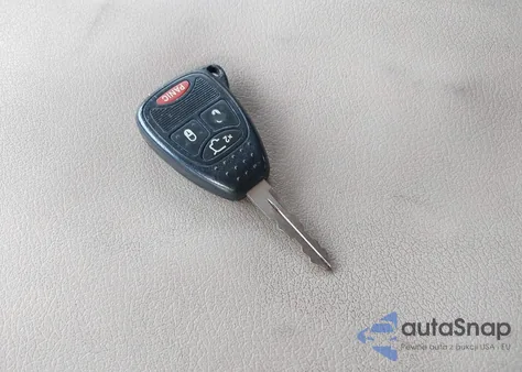 2010 Jeep Liberty Sport from USA, damaged, VIN 1J4PN2GK3AW166329